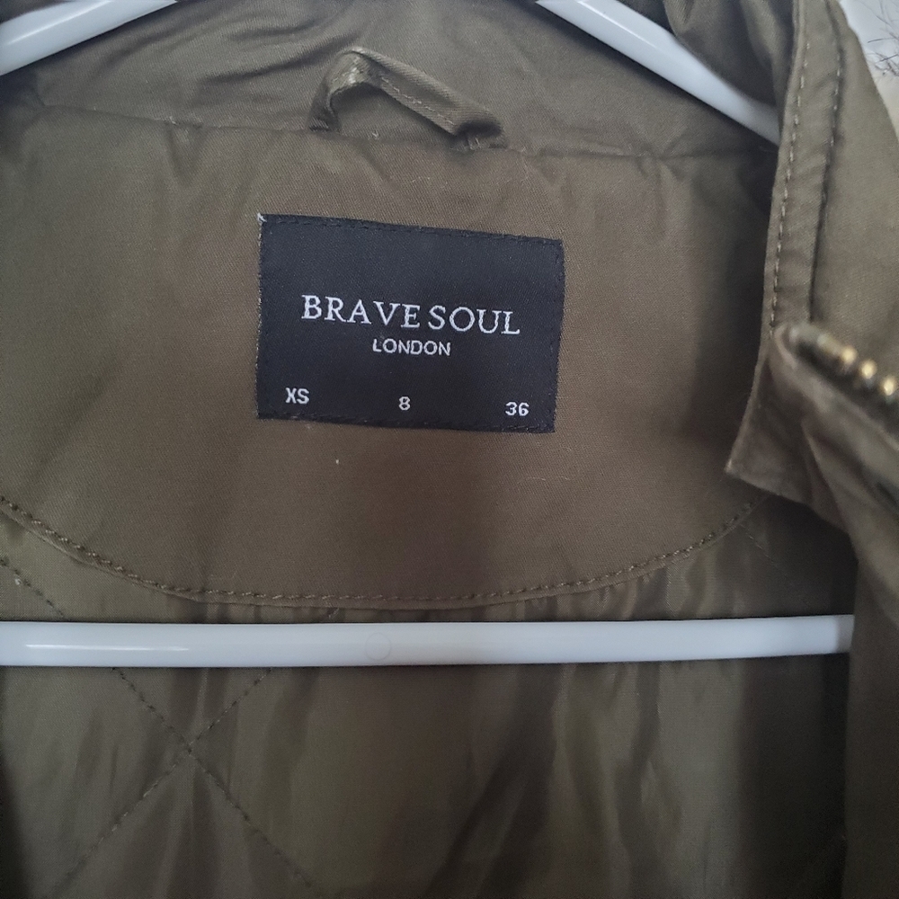 Green fall jacket - Picture 3 of 12